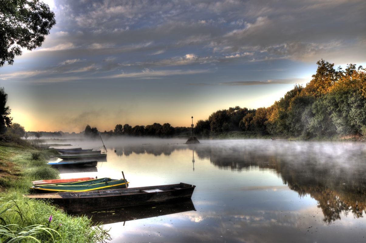 Aube sur la Mayenne.jpg